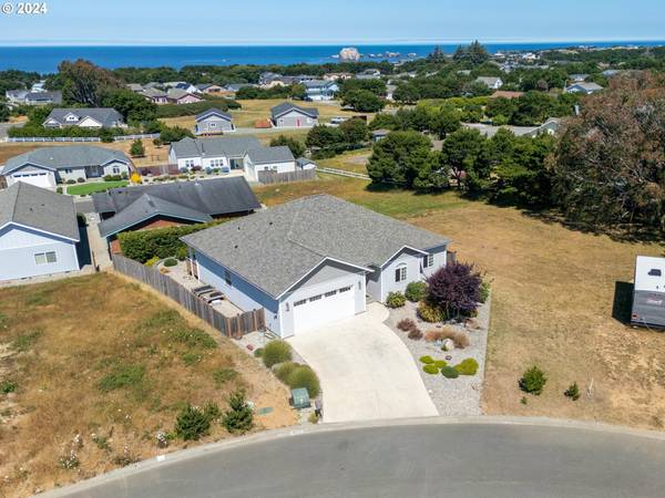 Bandon, OR 97411,858 Spyglass Drive