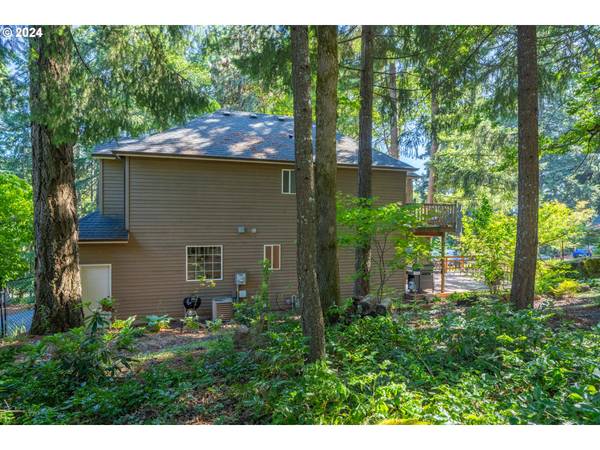 White Salmon, WA 98672,296 NW JEWETT LN