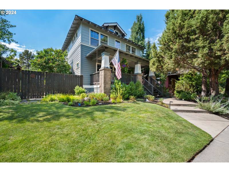 1247 NW FORT CLATSOP ST, Bend, OR 97703