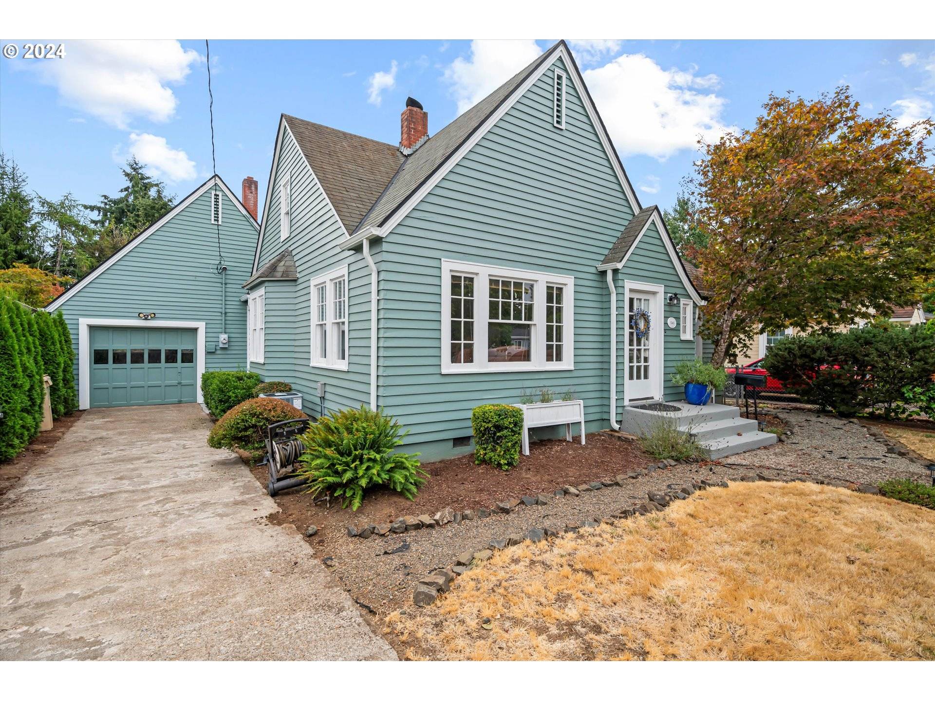 541 SW CLAY ST, Dallas, OR 97338