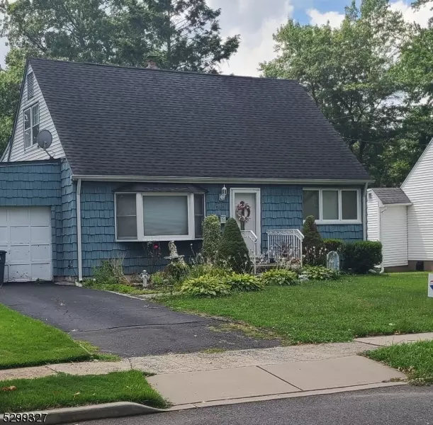 910 Apgar Ter, Rahway City, NJ 07065