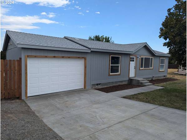 1338 SW DEBRA CT, Hermiston, OR 97838