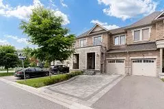 Bradford West Gwillimbury, ON L3Z 0W2,64 Fortis CRES