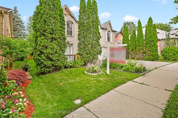 Brantford, ON N3T 6T5,17 Evergreen CT