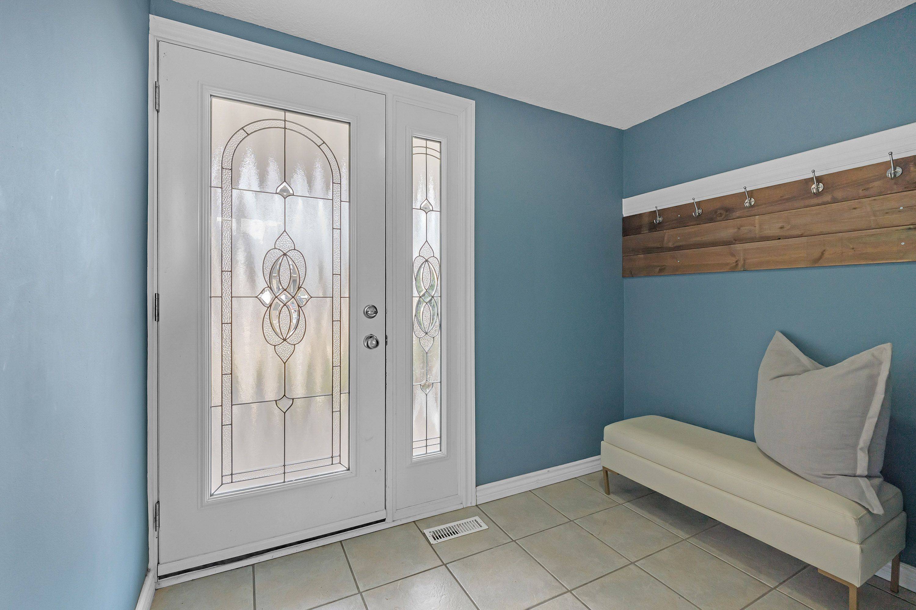 Burlington, ON L7P 3Z9,2364 Coldstream DR