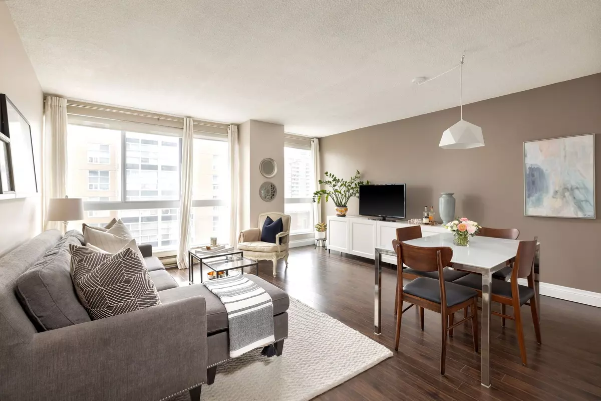 Toronto C10, ON M4P 3C5,7 Broadway AVE #503