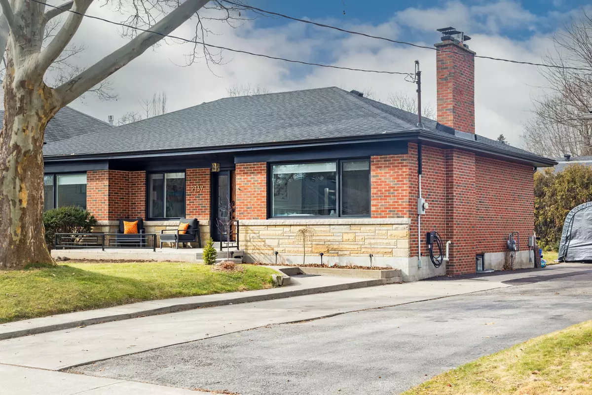 Burlington, ON L7R 1R7,2137 Courtland DR