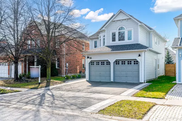 Whitby, ON L1M 1H3,98 Matthewson PL