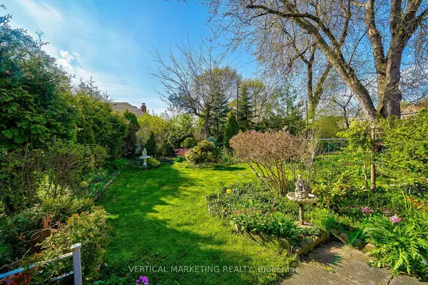 Toronto E04, ON M1L 3R6,35 ARDEN CRES