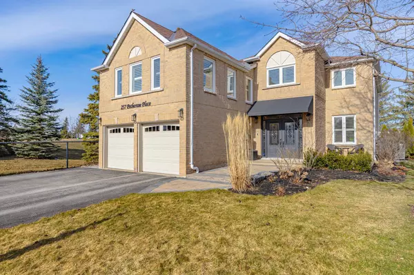 Newmarket, ON L3X 1J8,257 Petheram PL