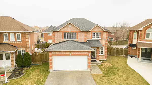 Brampton, ON L7A 1H3,34 Fenflower CT