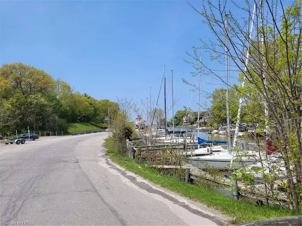 Lambton Shores, ON N0M 1T0,5 RIVER RD #4