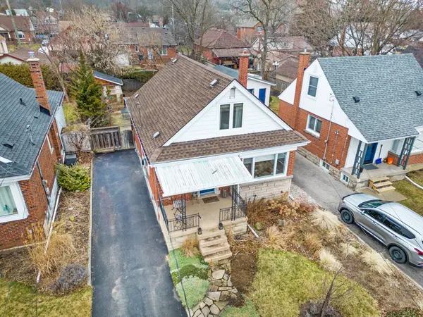 Hamilton, ON L8K 4R4,138 Erindale AVE