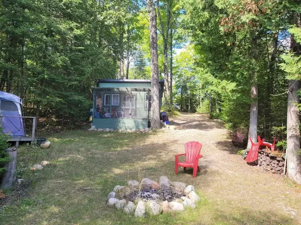 North Frontenac, ON K0H 2M0,1213 Klima LN