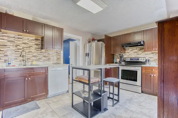 Hamilton, ON L8L 3P4,99 Shaw ST