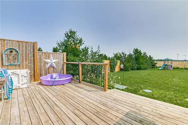 Huron, ON N0M 2T0,73720 CREST BEACH RD S