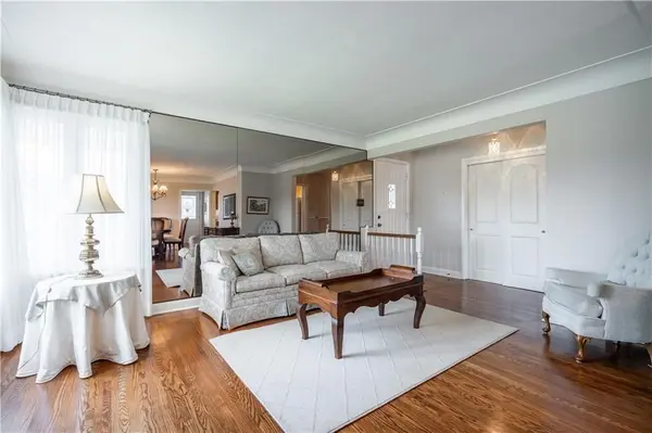 Hamilton, ON L8G 1Y3,76 First ST N