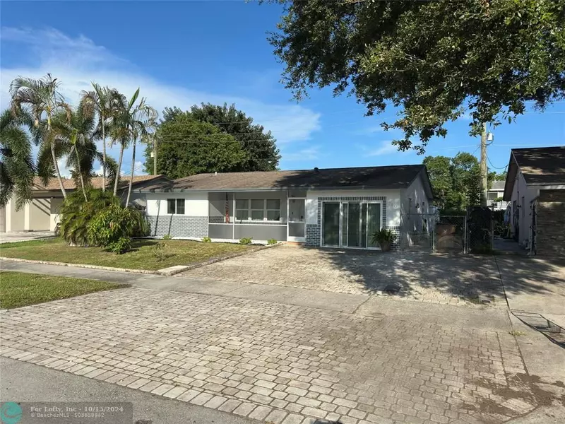 240 SW 32nd Ave, Deerfield Beach, FL 33442