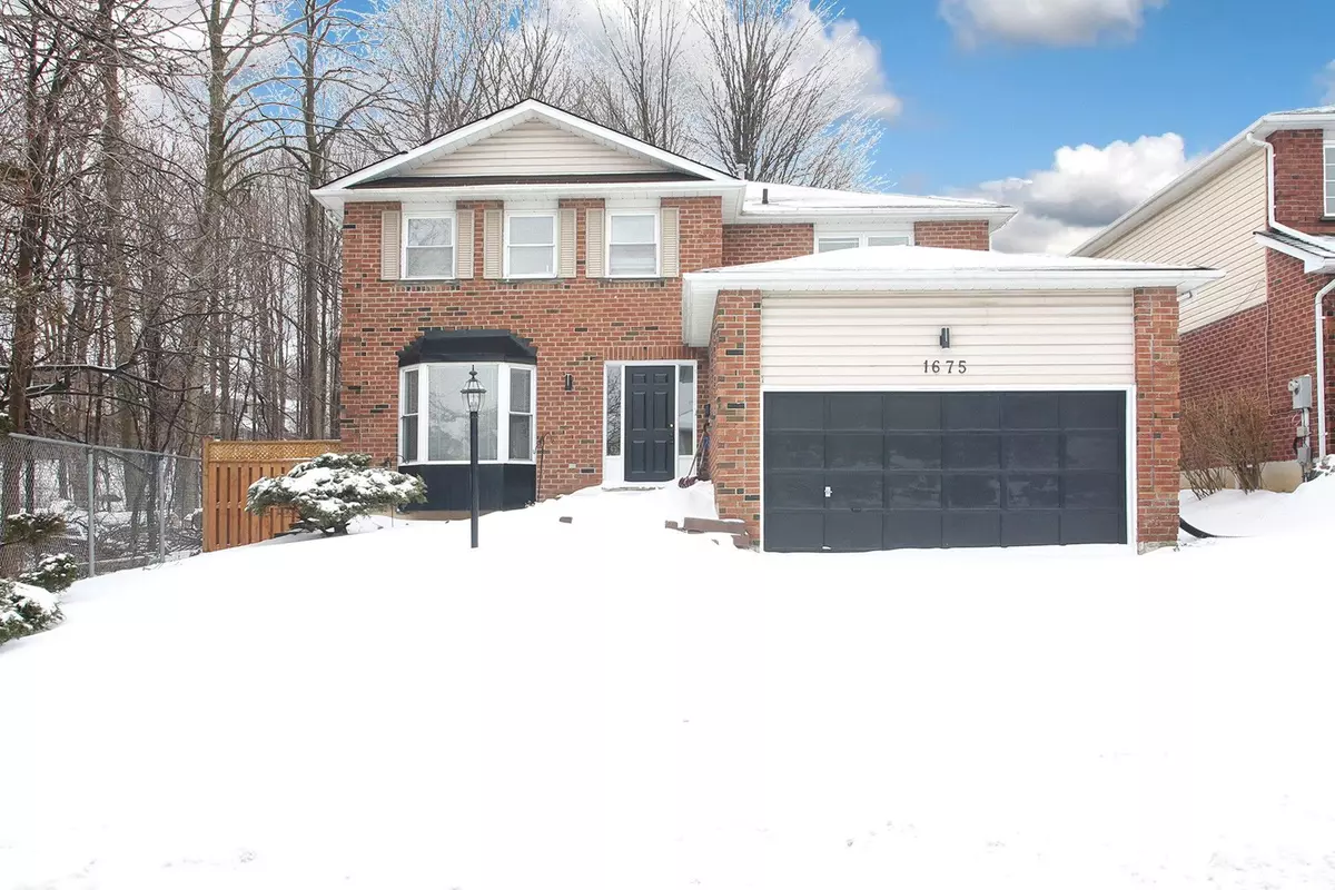 Pickering, ON L1X 2B8,1675 Dellbrook AVE