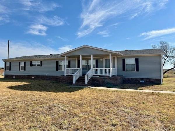 12848 N 2330 Road, Gotebo, OK 73041