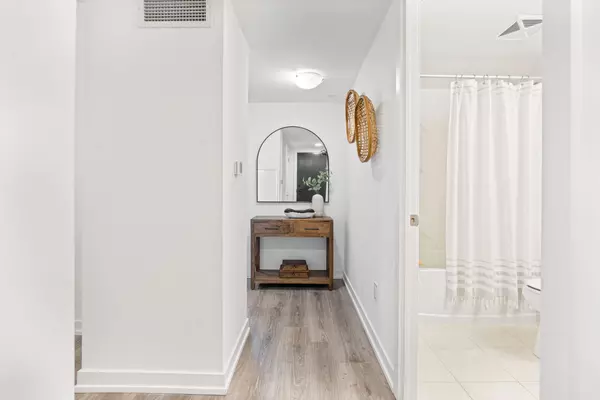 Pickering, ON L1W 0C2,1480 Bayly ST #209