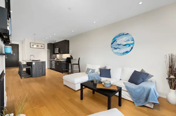 Toronto E02, ON M4E 0C2,365 Beech AVE #402