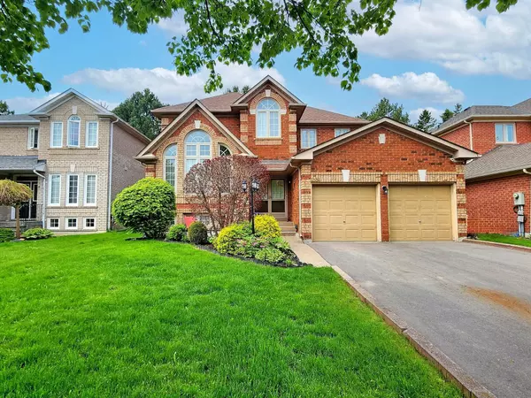 Pickering, ON L1X 2T1,2334 Meriadoc DR