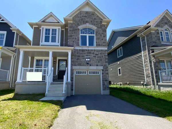 8 Bobolink DR, Wasaga Beach, ON L9Z 0J2