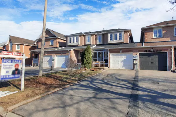 Brampton, ON L7A 1H6,26 Torada CT