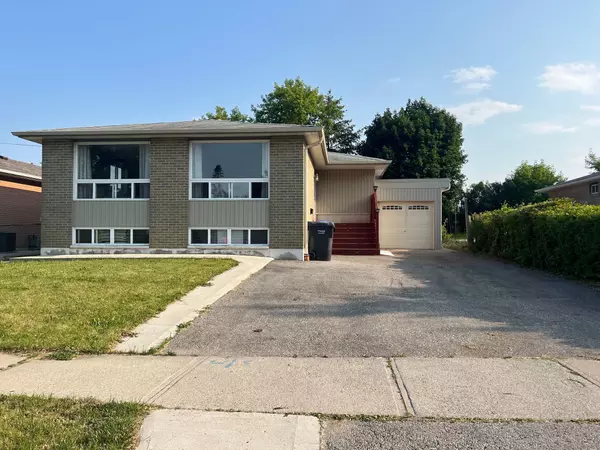 Brampton, ON L6V 2H2,17 Gable DR