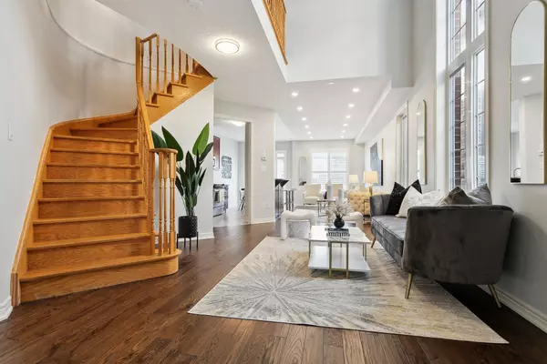 Mississauga, ON L5R 0C8,4727 Centretown WAY