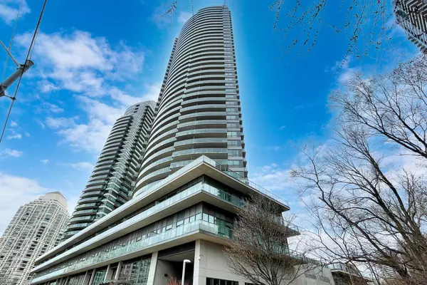 Toronto W06, ON M8V 0B2,2230 Lake Shore BLVD W #2903