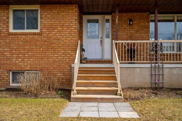 Grey Highlands, ON N0C 1E0,121 Inkerman ST