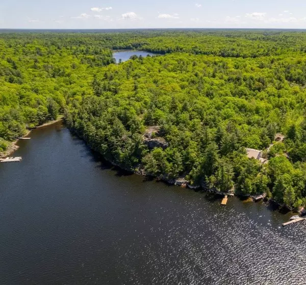 Georgian Bay, ON P0E 1E0,1150 Minnow Bay RD