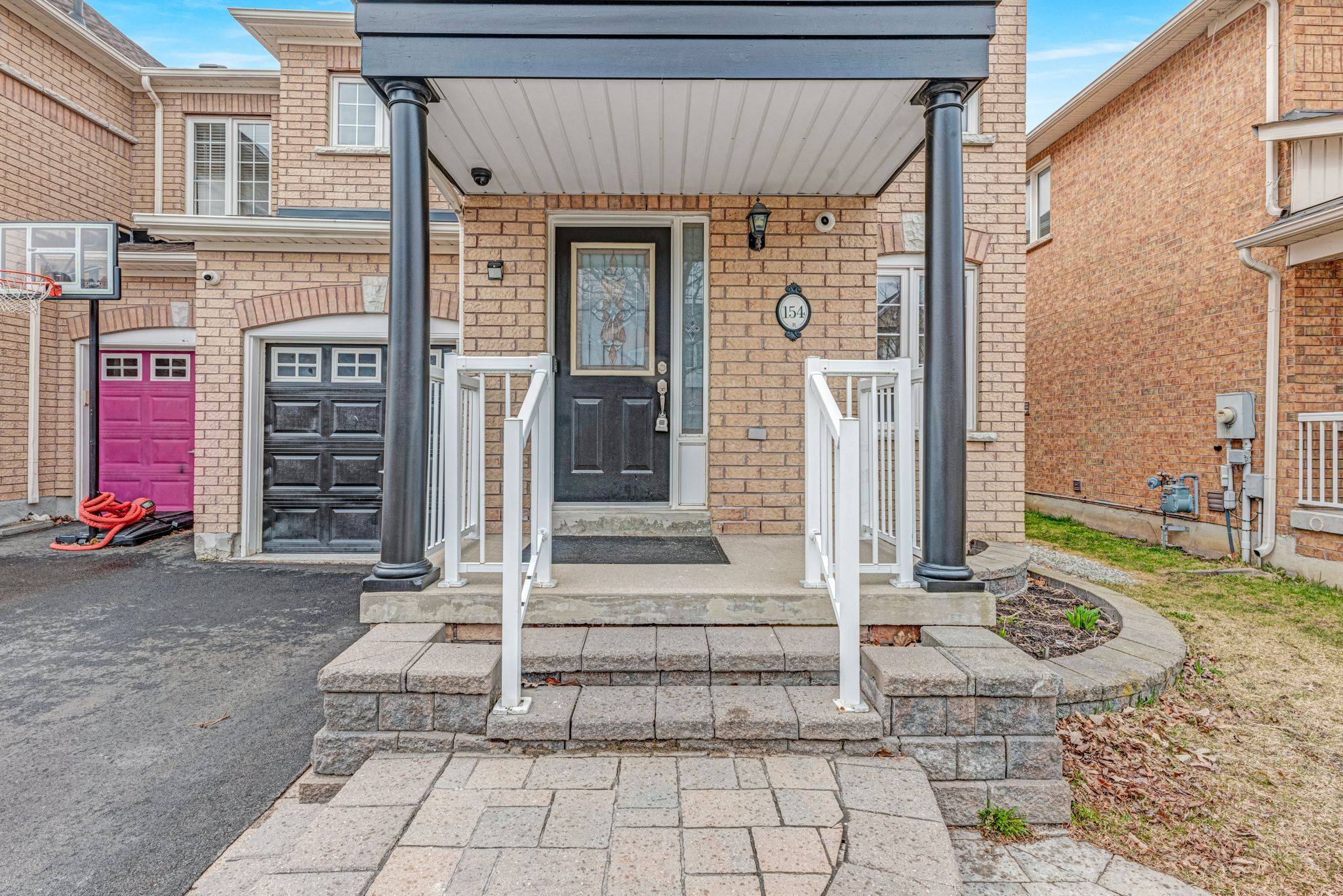 Newmarket, ON L3X 3C1,154 Gail Parks CRES