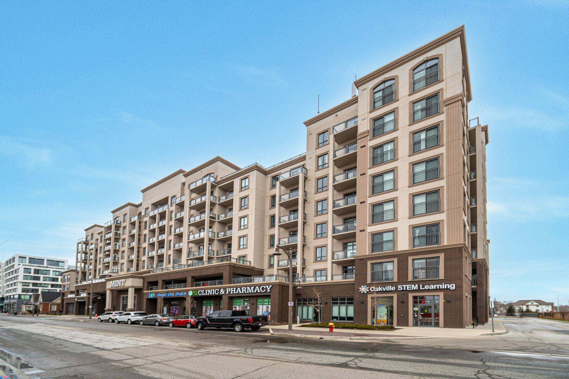 Oakville, ON L6M 0Y4,2486 Old Bronte RD #328