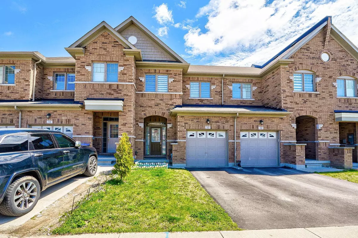 Brampton, ON L6P 3R6,32 Davenfield CIR