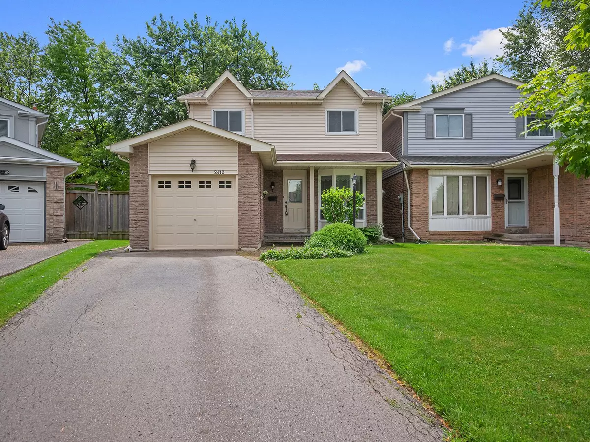 Burlington, ON L7M 1X7,2412 Hemlock CT