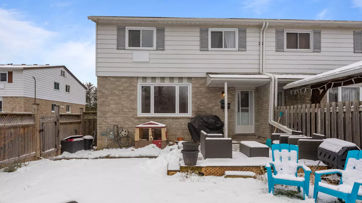 Brantford, ON N3T 1R1,22 Oakhill DR #A