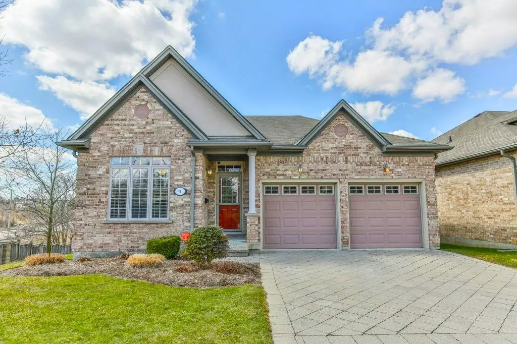 London, ON N6G 5M1,578 MCGARRELL PL #9