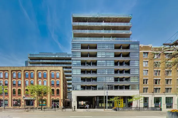 Toronto C01, ON M5V 0A8,478 King ST #405