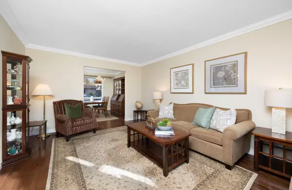 Whitby, ON L1N 6K3,123 Pringle DR