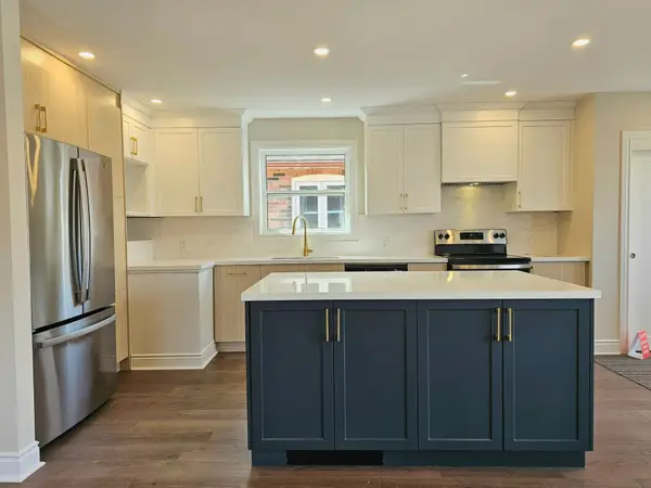 Toronto E04, ON M1K 3S5,17 Treverton DR