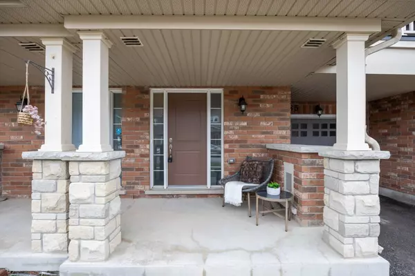 Oshawa, ON L1L 0E7,85 Great Gabe CRES