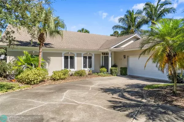 1526 Shorelands Dr, Vero Beach, FL 32963