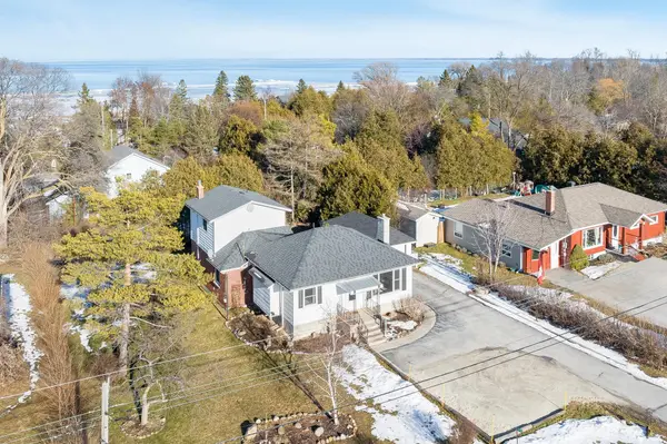 Collingwood, ON L9Y 5P5,9796 Beachwood RD