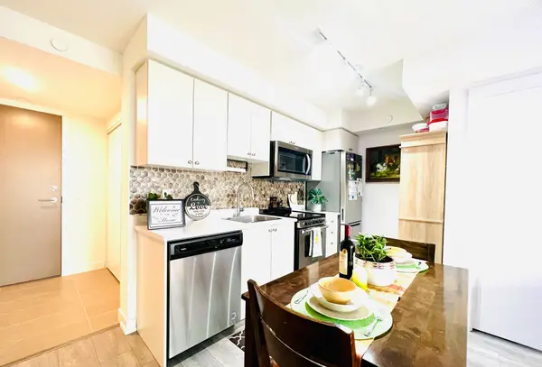 Toronto W04, ON M9N 0B6,10 Wilby CRES #1602