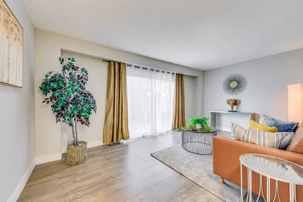 Milton, ON L9T 3K5,371 Bronte ST S #60