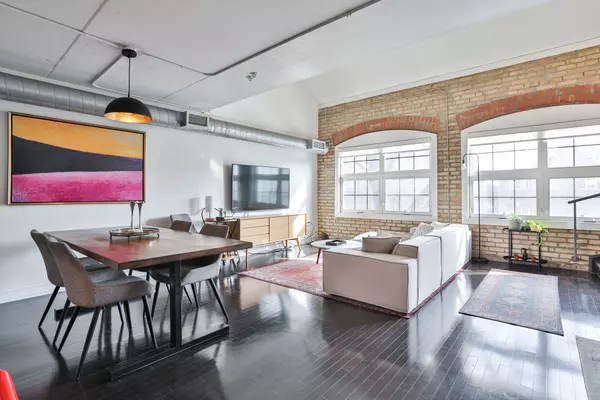 Toronto W02, ON M6H 4K1,1100 Lansdowne AVE #351