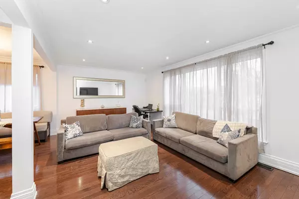 Toronto W08, ON M9B 3V4,24 Paulart DR